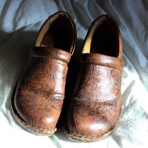 Born of concept clogs
